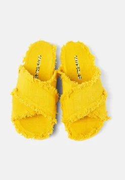 BRUTUS - Pantolette Flach - Gelb 8 BRUTUS - Pantolette Flach - Gelb -Toni Pons Verkäufe 066293b9a8e14b7395628383a924dfaa