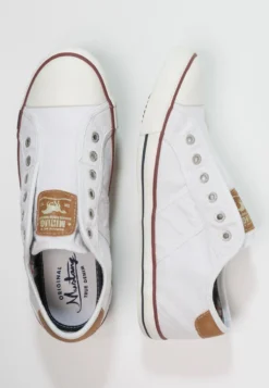 Titelseite 11 Titelseite -Toni Pons Verkäufe 0c632f77adba4248bea098b1f49fd39d