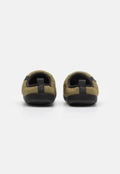 Jack & Jones JFWPADDY SLIPPER - Hausschuh - Olive Night 8 Jack & Jones JFWPADDY SLIPPER - Hausschuh - Olive Night -Toni Pons Verkäufe 13aeb064f0af4440abd5df8934ebe5d4