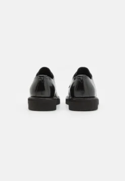 Kurt Geiger London BANK DERBY - Schnürer - Black -Toni Pons Verkäufe 207742c6ed634a4bba5c2038dff0f08f