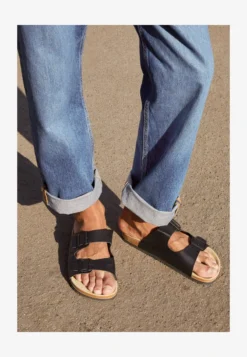 Pier One UNISEX - Hausschuh - Black 8 Pier One UNISEX - Hausschuh - Black -Toni Pons Verkäufe 24272c78a40c4e589b9d280fcb0d7a40