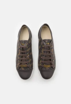 Guess UDINE - Sneaker Low - Brown/ocra -Toni Pons Verkäufe 26a60582d81544a4bb31a47e2d02a0ef