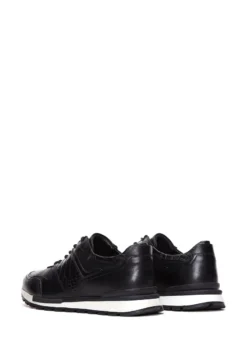 Sportlicher Schnürer - Black 9 Sportlicher Schnürer - Black -Toni Pons Verkäufe 61341c89850444af9cd01c4ac50fef07