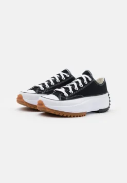 Converse RUN STAR HIKE UNISEX - Sneaker Low - Black/white -Toni Pons Verkäufe 812f7ce68239409e8a044a7164ade07a