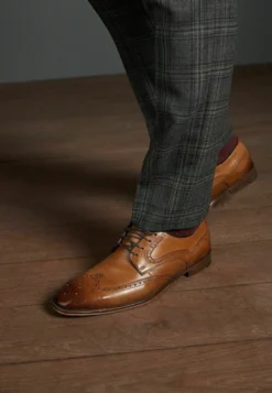 Next SIGNATURE ITALIAN PIPED EDGE BROGUES STANDARD - Business-Schnürer - Tan Brown 11 Next SIGNATURE ITALIAN PIPED EDGE BROGUES STANDARD - Business-Schnürer - Tan Brown -Toni Pons Verkäufe 8644678d8a3d4b53a8eb10be3eebbcb8 1