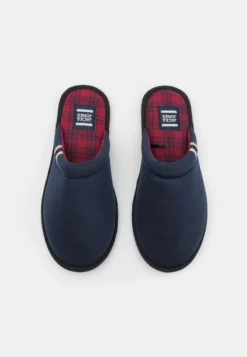 Jack & Jones JFWEVANS SLIPPER - Hausschuh - Navy 9 Jack & Jones JFWEVANS SLIPPER - Hausschuh - Navy -Toni Pons Verkäufe 98fbf0b8267b44949b030e9b71b2741b