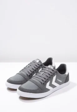 Hummel SLIMMER STADIL - Sneaker Low - Castle Rock/white -Toni Pons Verkäufe a47189b683b149c7831b8fab742b2f38