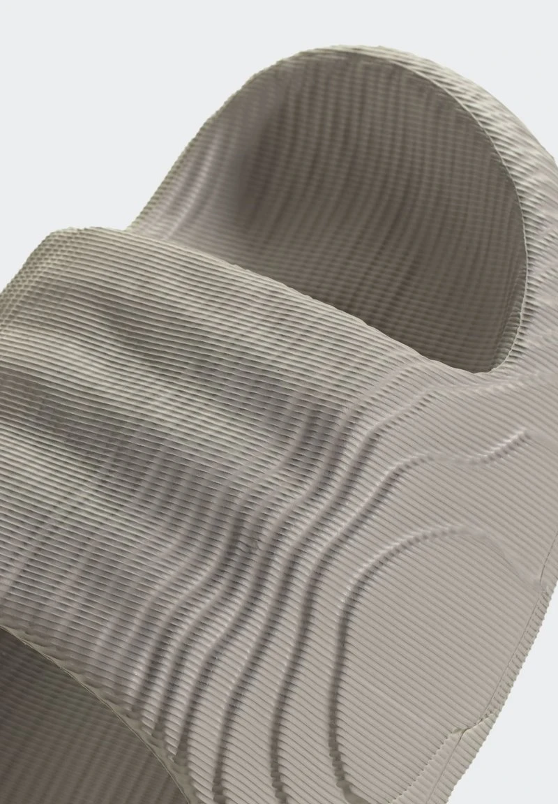 Adidas Originals ADILETTE UNISEX - Badesandale - Light Brown/light Brown/core Black 4 Adidas Originals ADILETTE UNISEX - Badesandale - Light Brown/light Brown/core Black – Bild 4