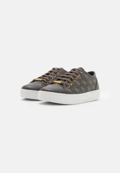 Guess UDINE - Sneaker Low - Brown/ocra -Toni Pons Verkäufe d609a9695709481aa33bac77525bcc38