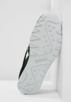 Reebok Classic CLASSIC NYLON BREATHABLE LIGHTWEIGHT SHOES - Sneaker Low - Black/white 10 Reebok Classic CLASSIC NYLON BREATHABLE LIGHTWEIGHT SHOES - Sneaker Low - Black/white -Toni Pons Verkäufe e181efa0beec4ab2bda4ddcb4e9f4f0e