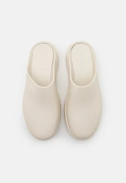 Calvin Klein MULE - Clogs - Dark Ecru 9 Calvin Klein MULE - Clogs - Dark Ecru -Toni Pons Verkäufe ed8c6c95bc0f4b818913c347f65683d9