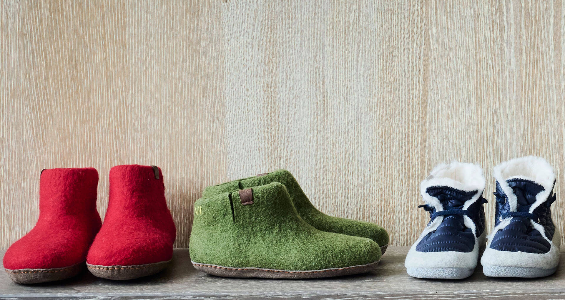 Titelseite 38 Titelseite -Toni Pons Verkäufe Hausschuhe st 1